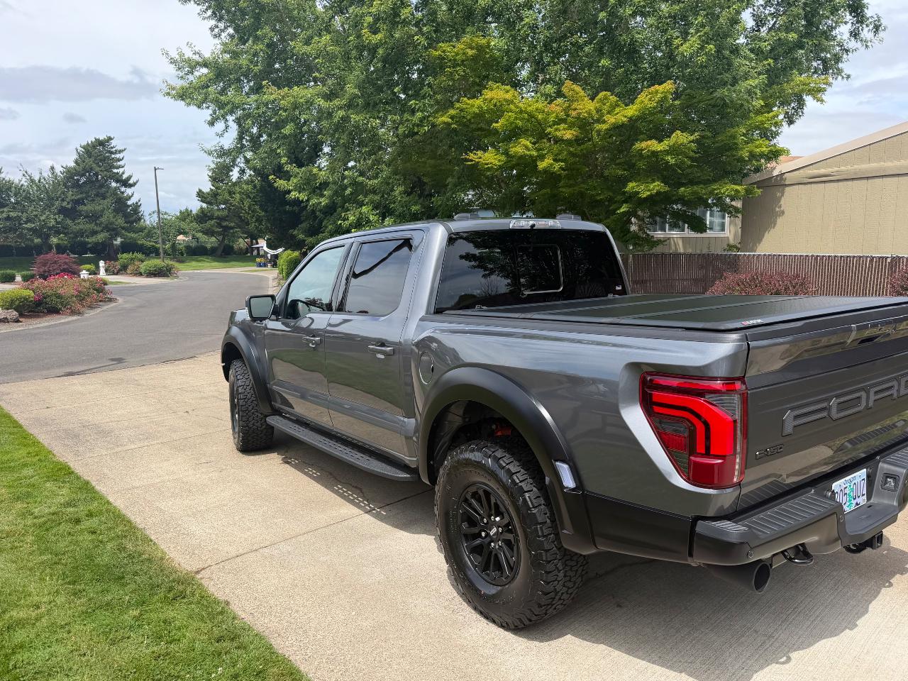 2025 FORD F-150 RAPTOR — фото 2
