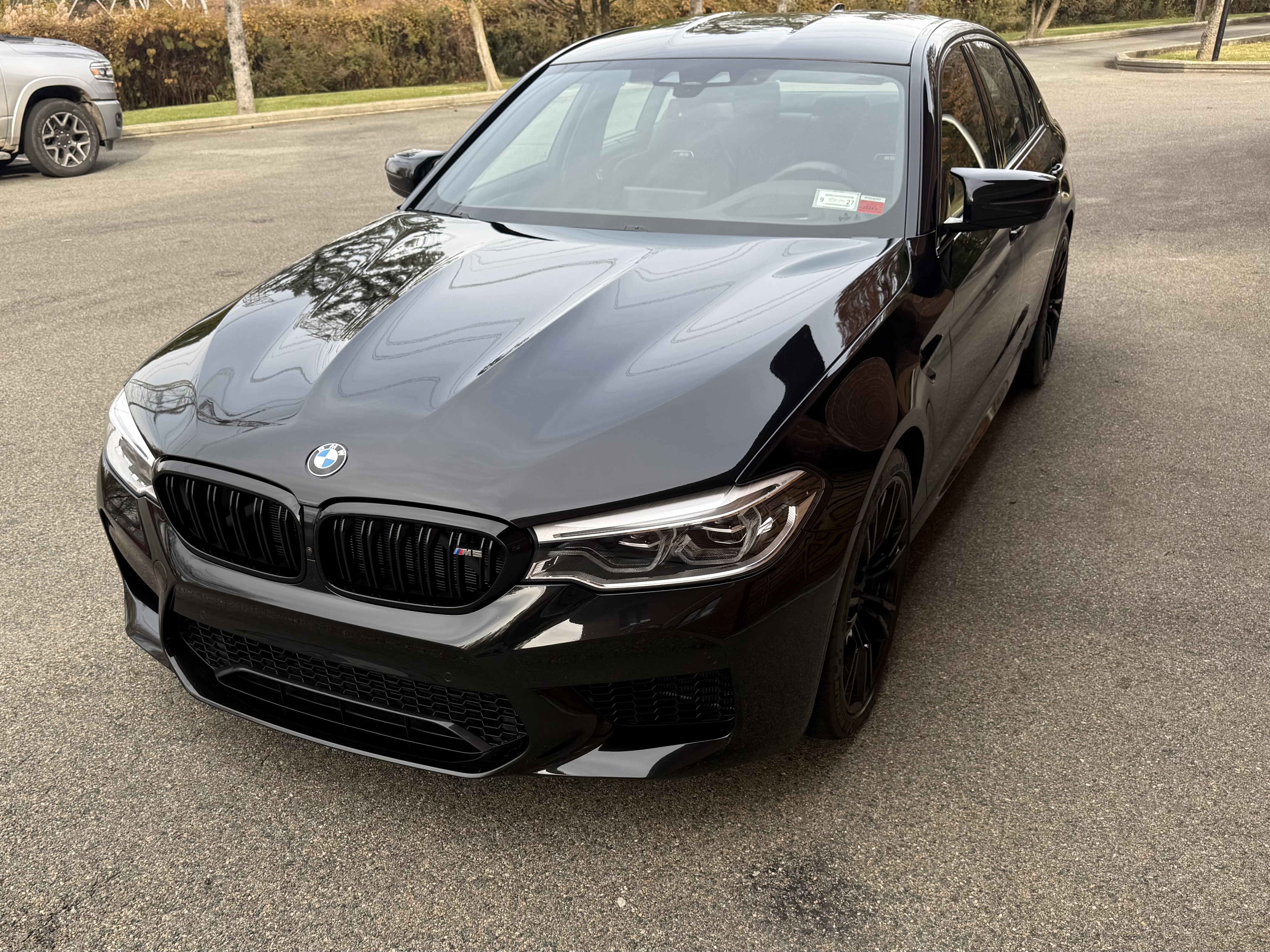صورة 4 لـ 2020 BMW M5 BASE
