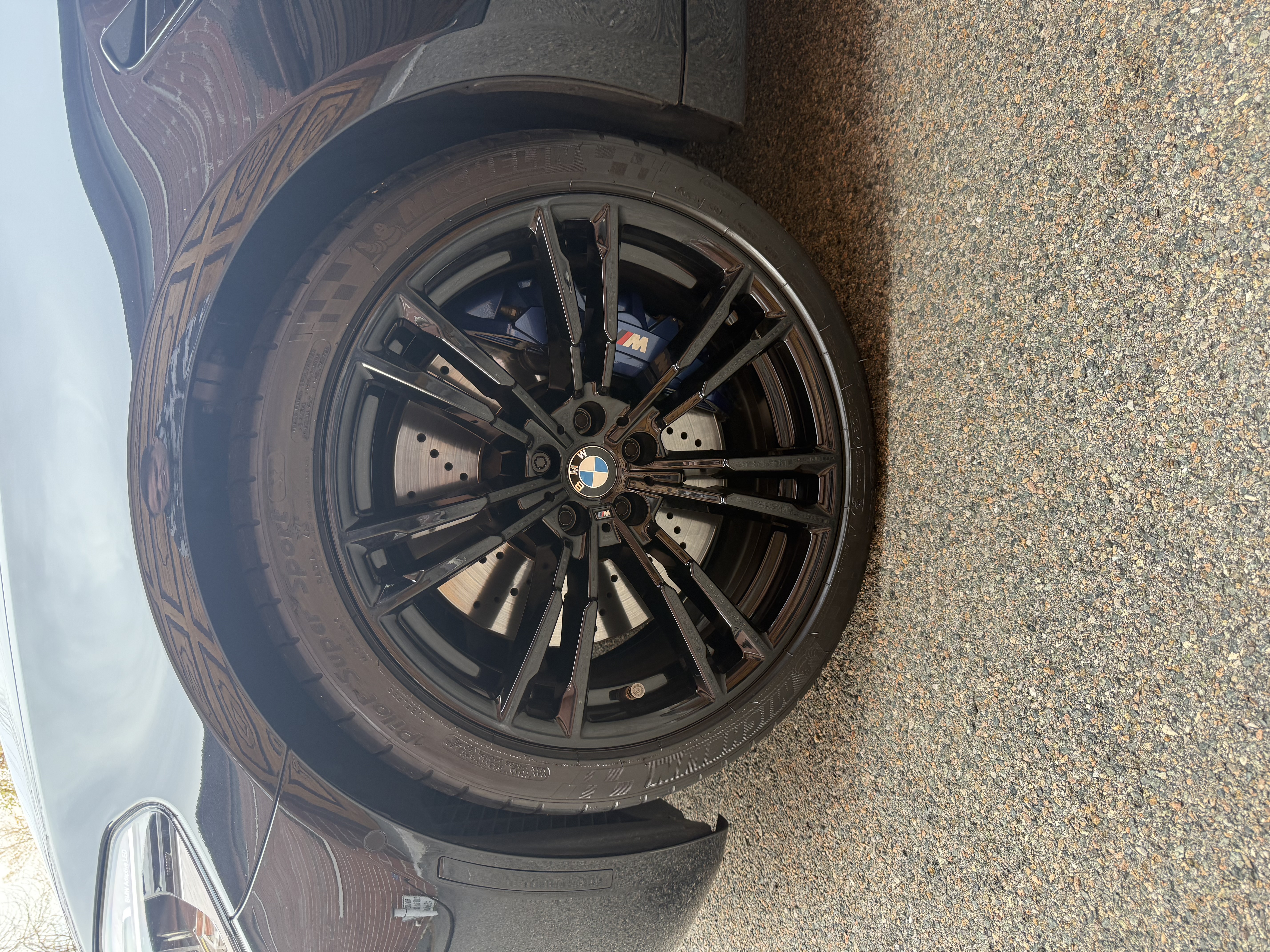 صورة 7 لـ 2020 BMW M5 BASE