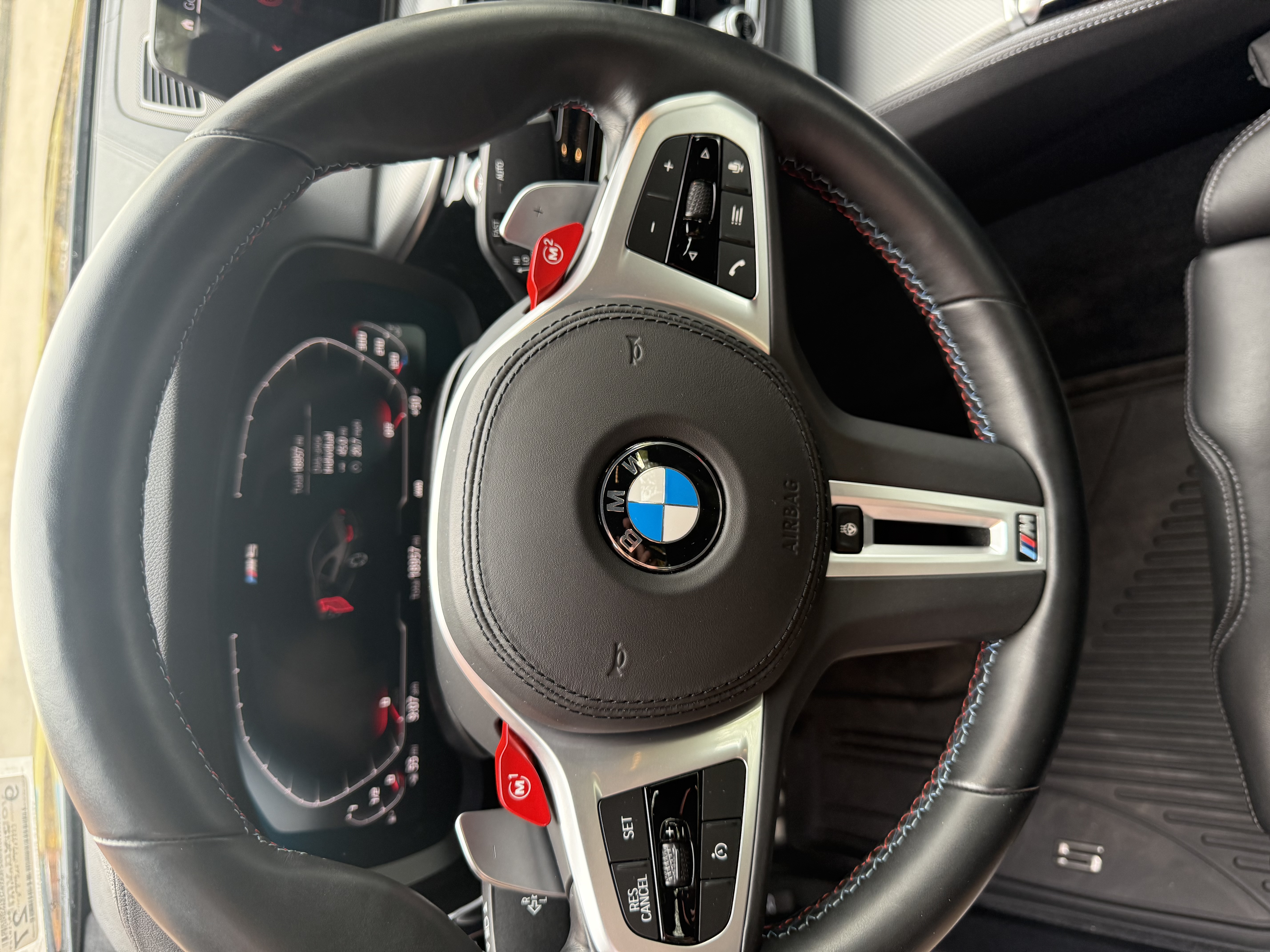 صورة 3 لـ 2020 BMW M5 BASE
