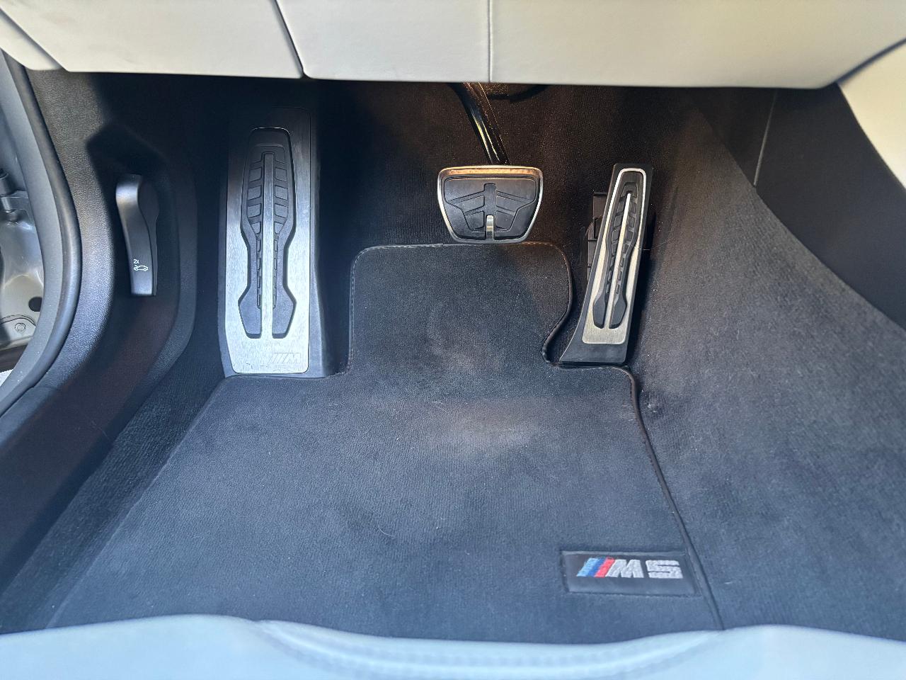 صورة 9 لـ 2021 BMW M5 BASE