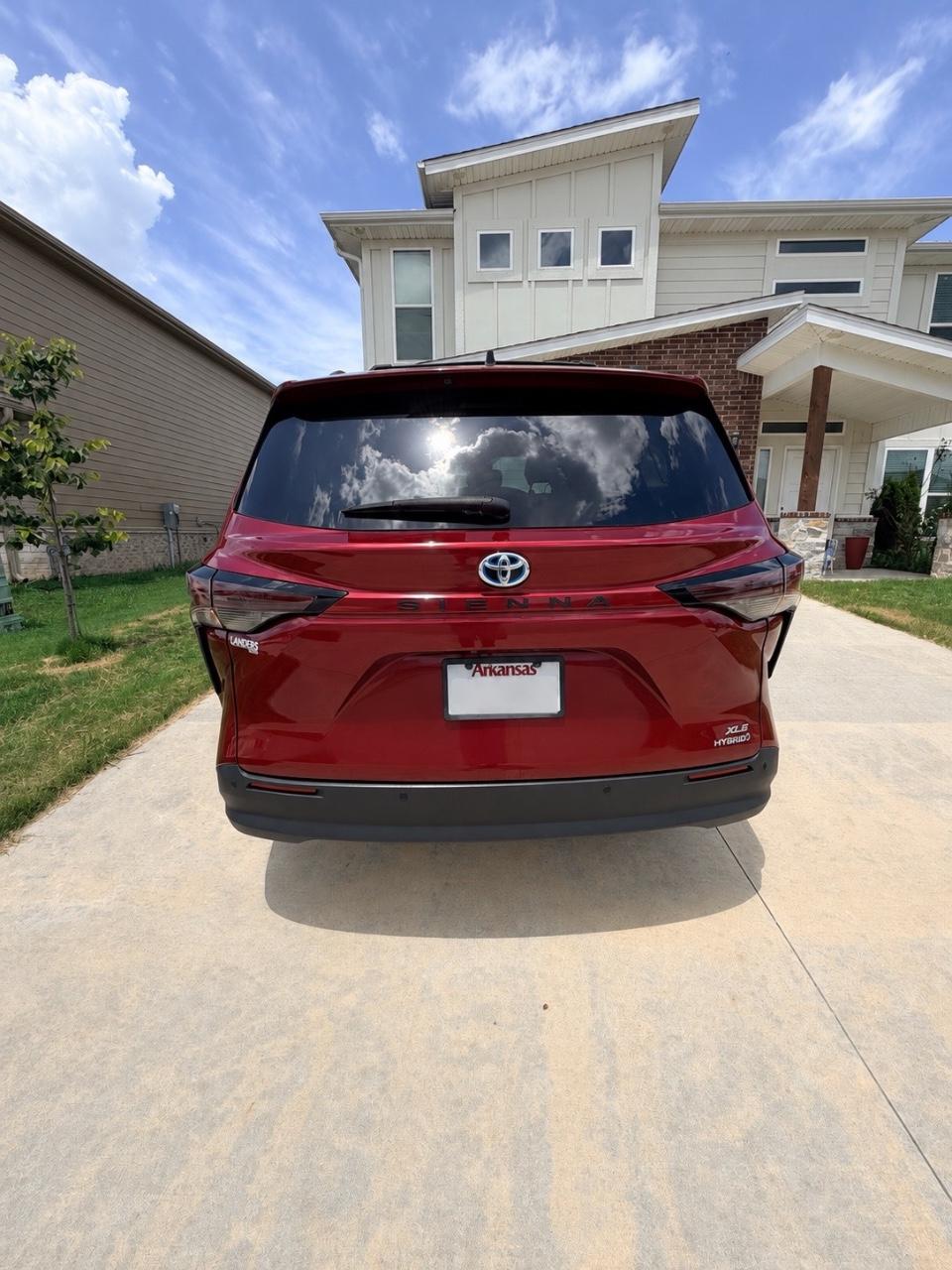 صورة 7 لـ 2024 Toyota SIENNA XLE