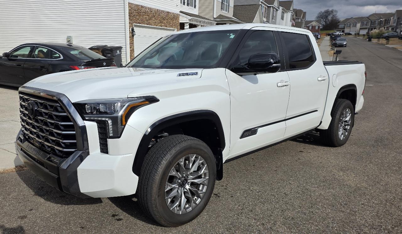 2024 Toyota TUNDRA HYBRID 1794 EDITION photo 4