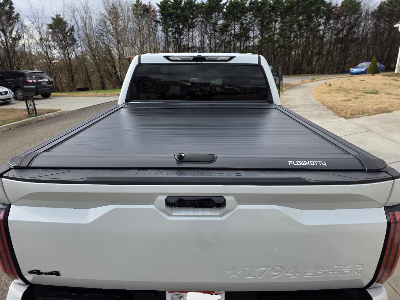 2024 Toyota TUNDRA HYBRID 1794 EDITION photo 6