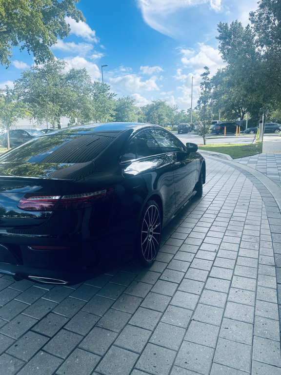 MERCEDES-BENZ E-CLASS - 4