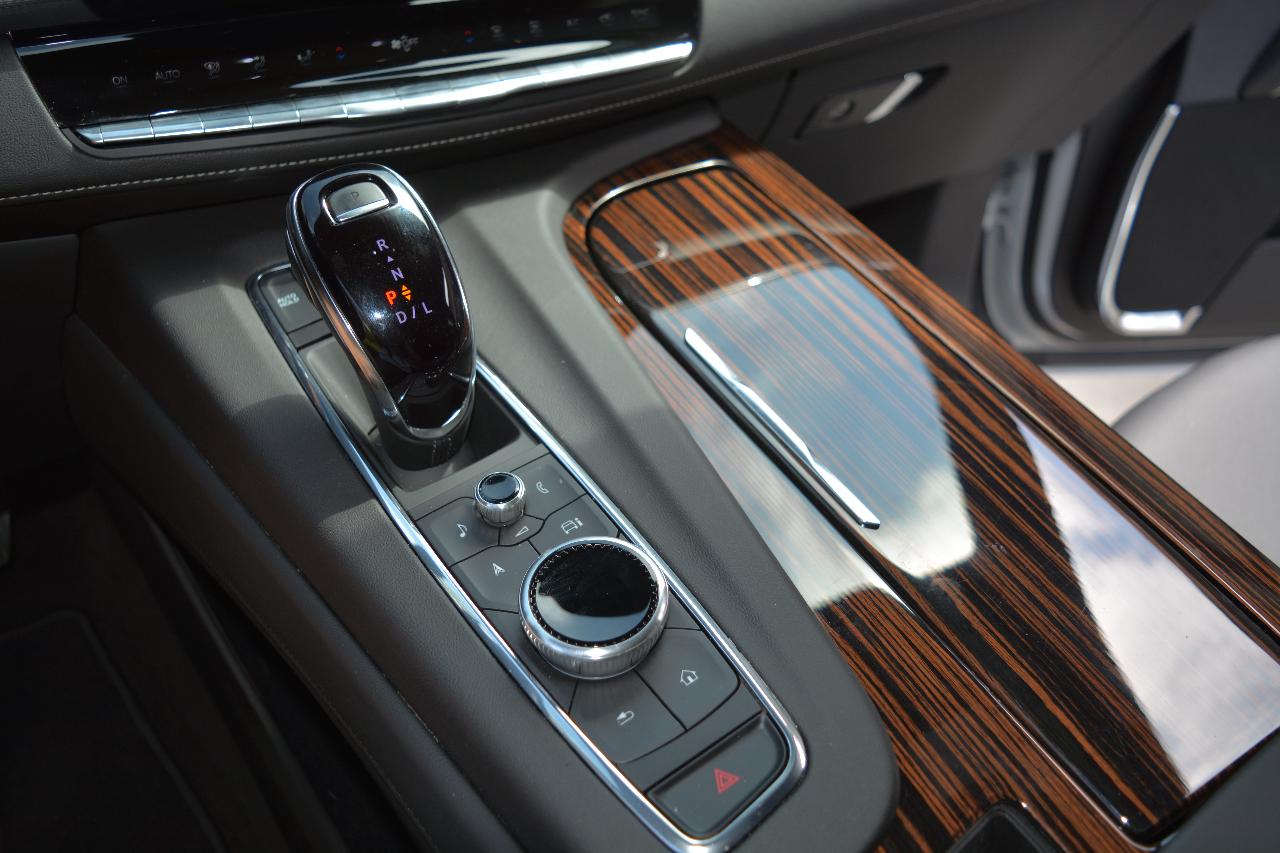 صورة 9 لـ 2024 Cadillac ESCALADE LUXURY