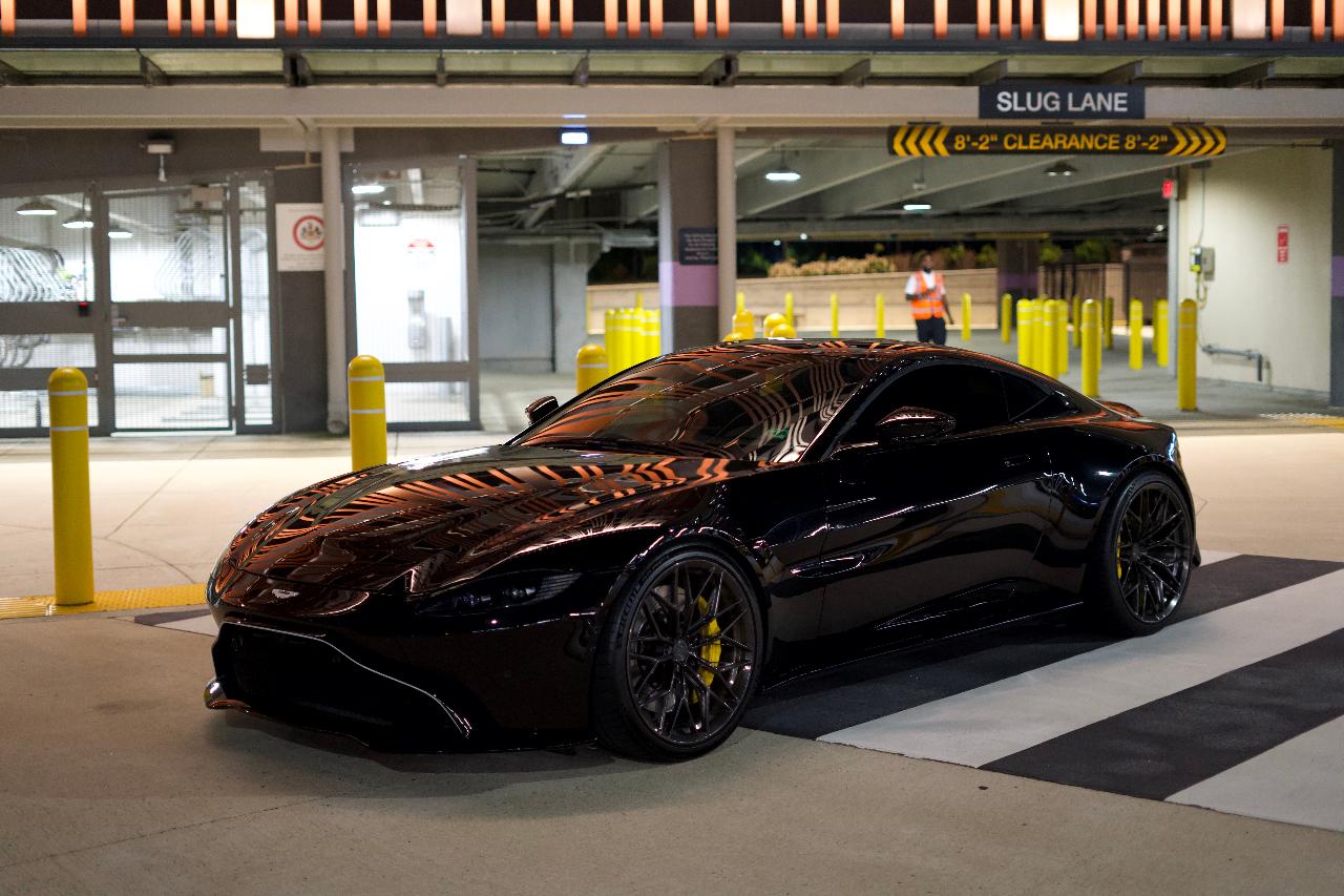 2020 Aston Martin VANTAGE BASE 照片 16