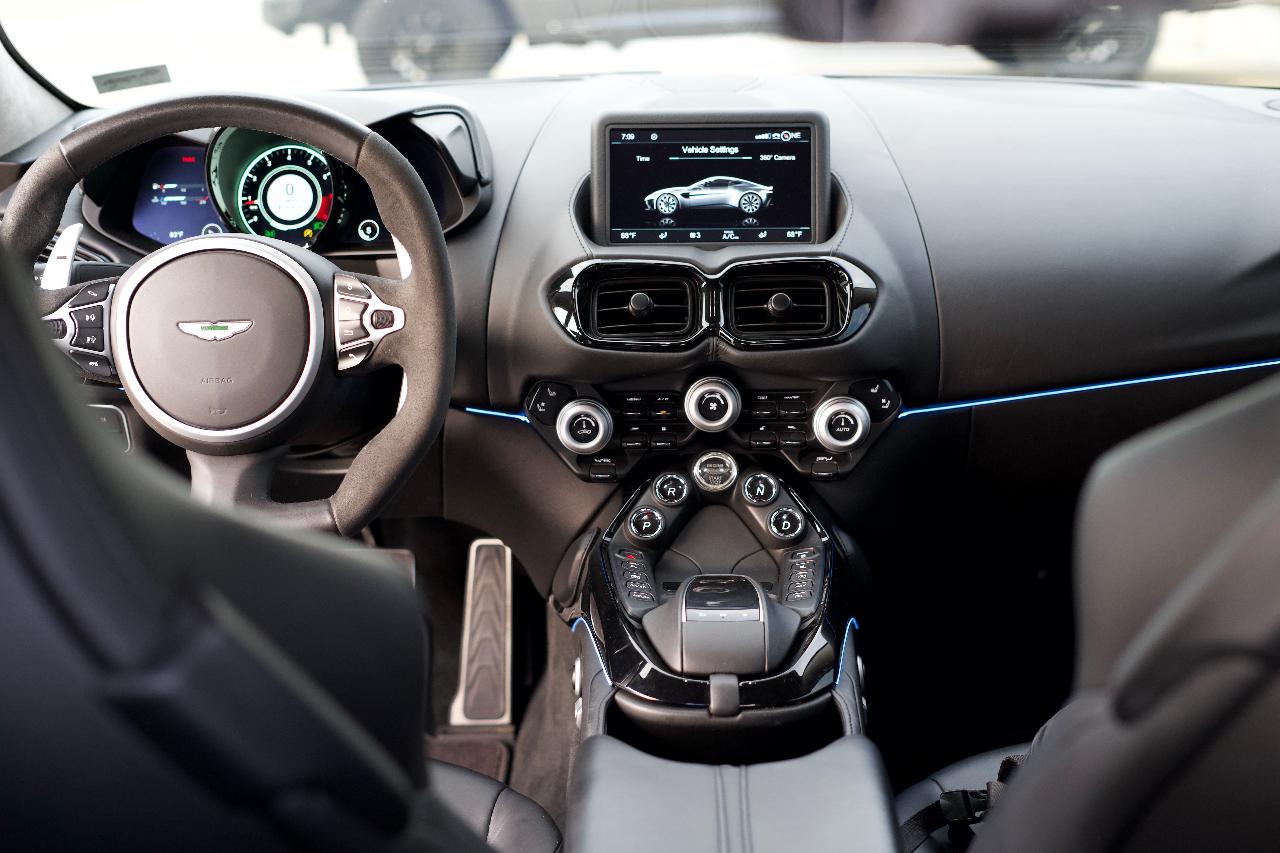 2020 Aston Martin VANTAGE BASE 照片 11
