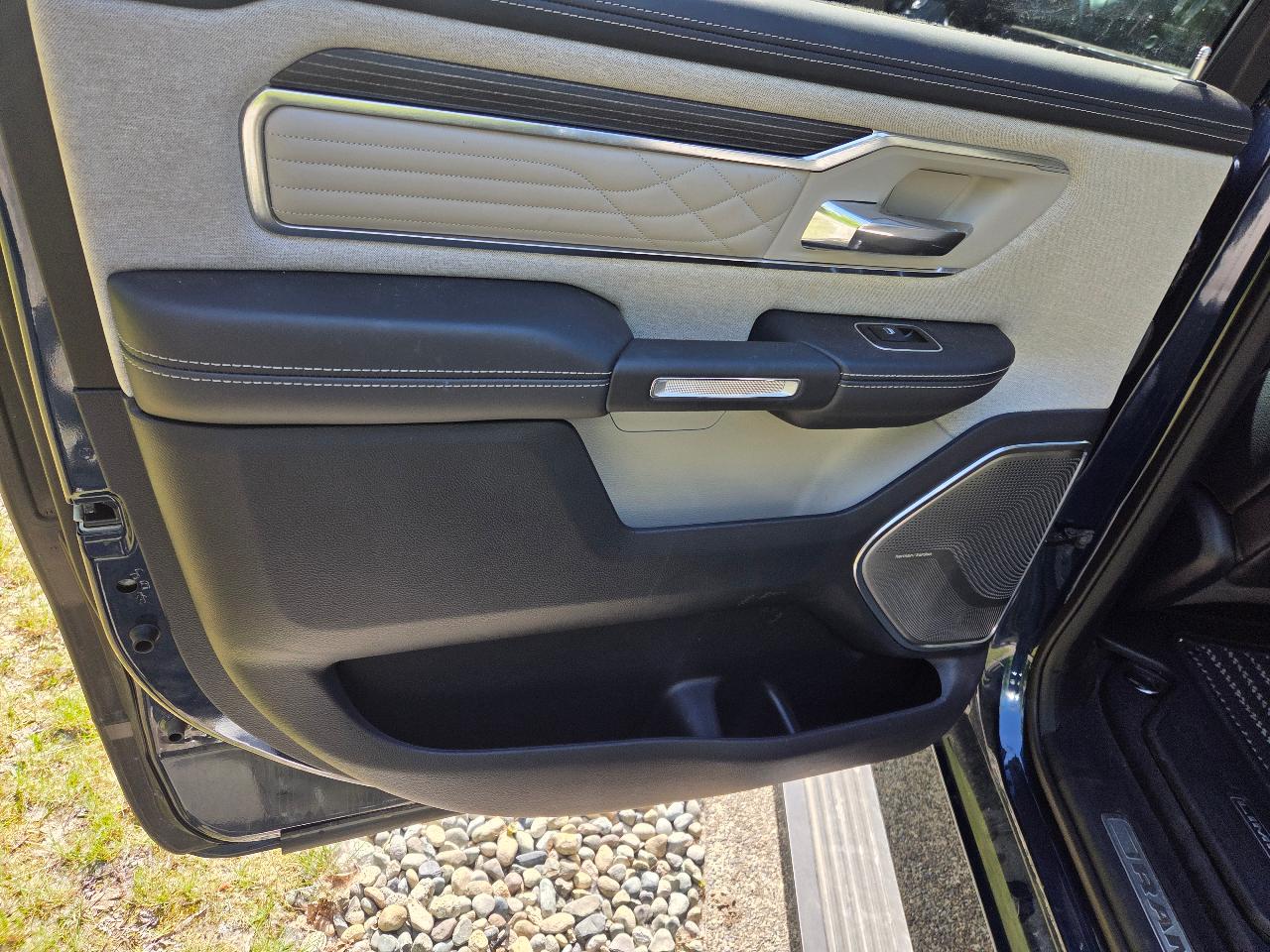 صورة 10 لـ 2023 RAM 1500 LIMITED