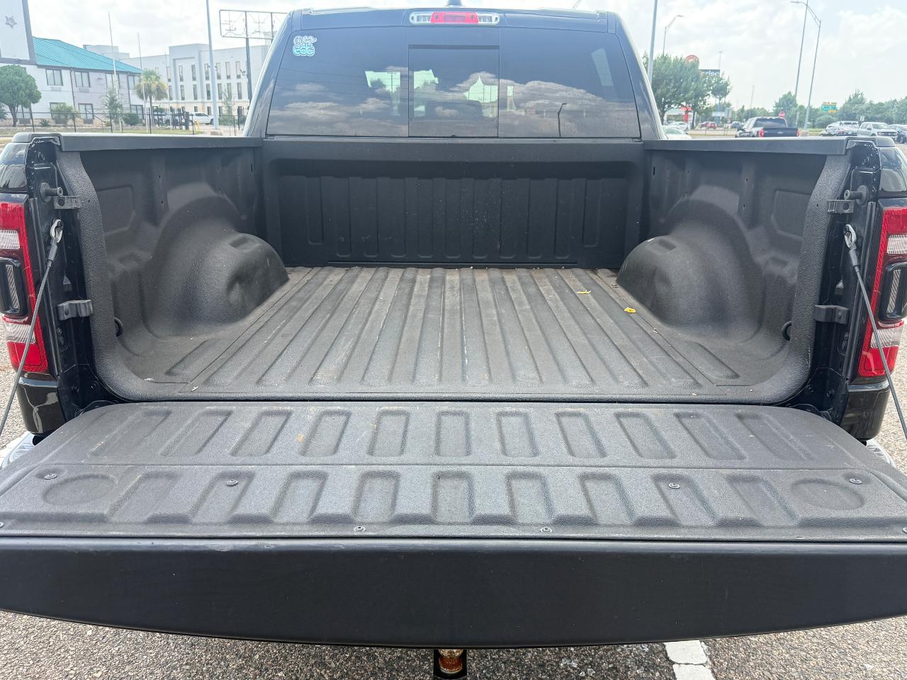 2022 RAM 1500 REBEL photo 4