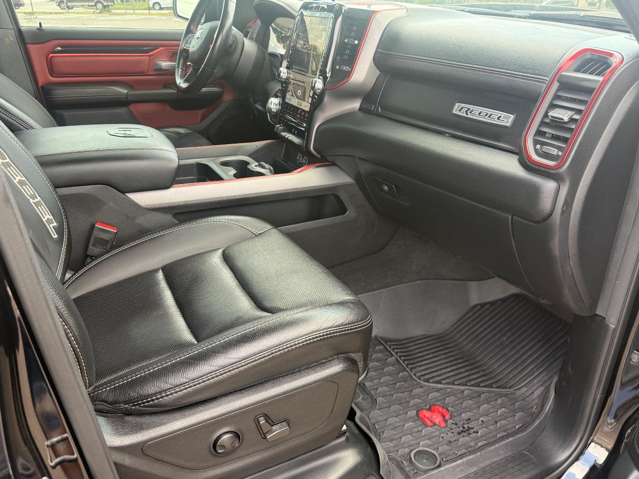 2022 RAM 1500 REBEL photo 6