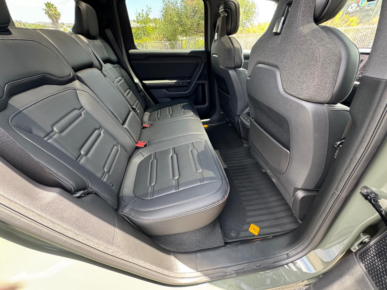 2027 Rivian R2 PERFORMANCE — миниатюра 16