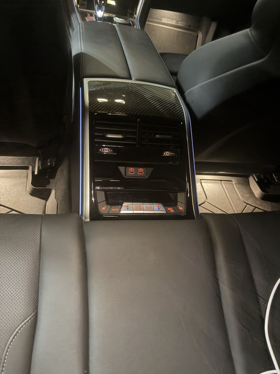 صورة 7 لـ 2023 BMW M8 GRAN COUPE COMPETITION