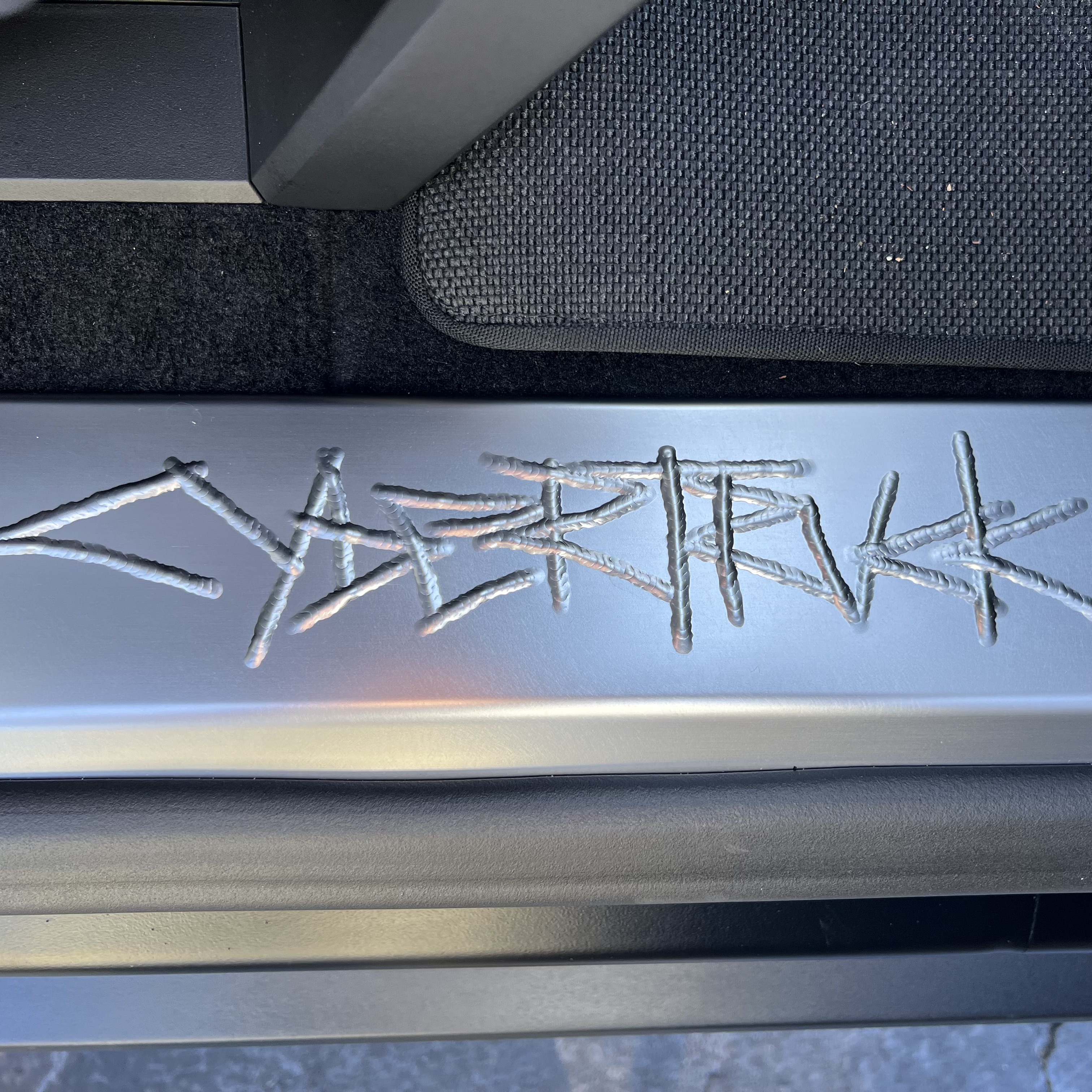 2024 Tesla CYBERTRUCK CYBERBEAST 缩略图 11