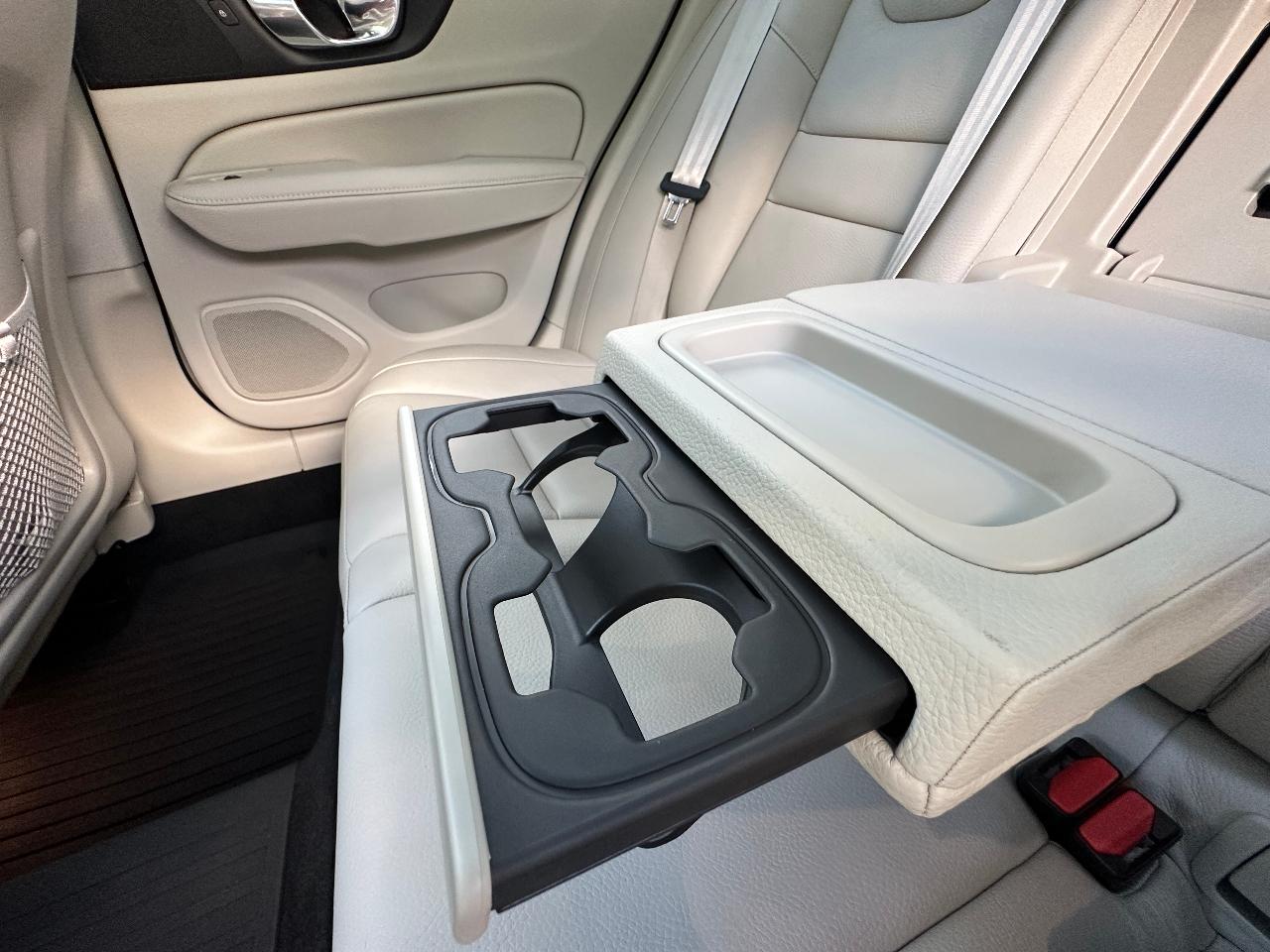صورة مصغرة 16 لـ 2021 Volvo V60 CROSS COUNTRY T5