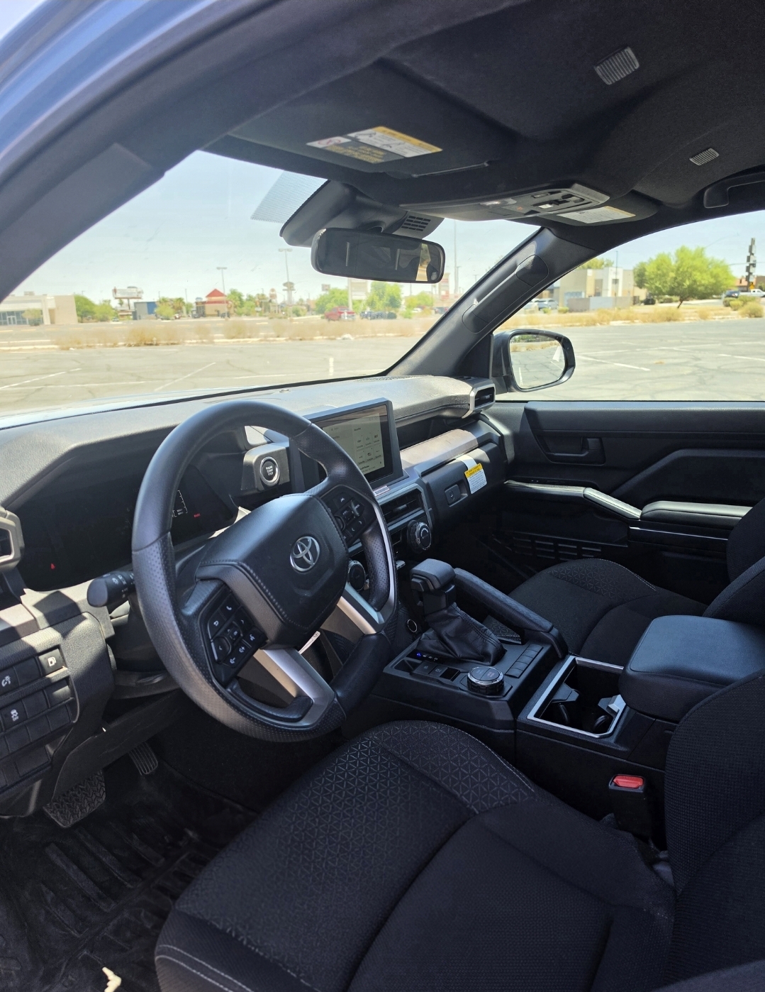صورة 4 لـ 2025 Toyota 4RUNNER SR5