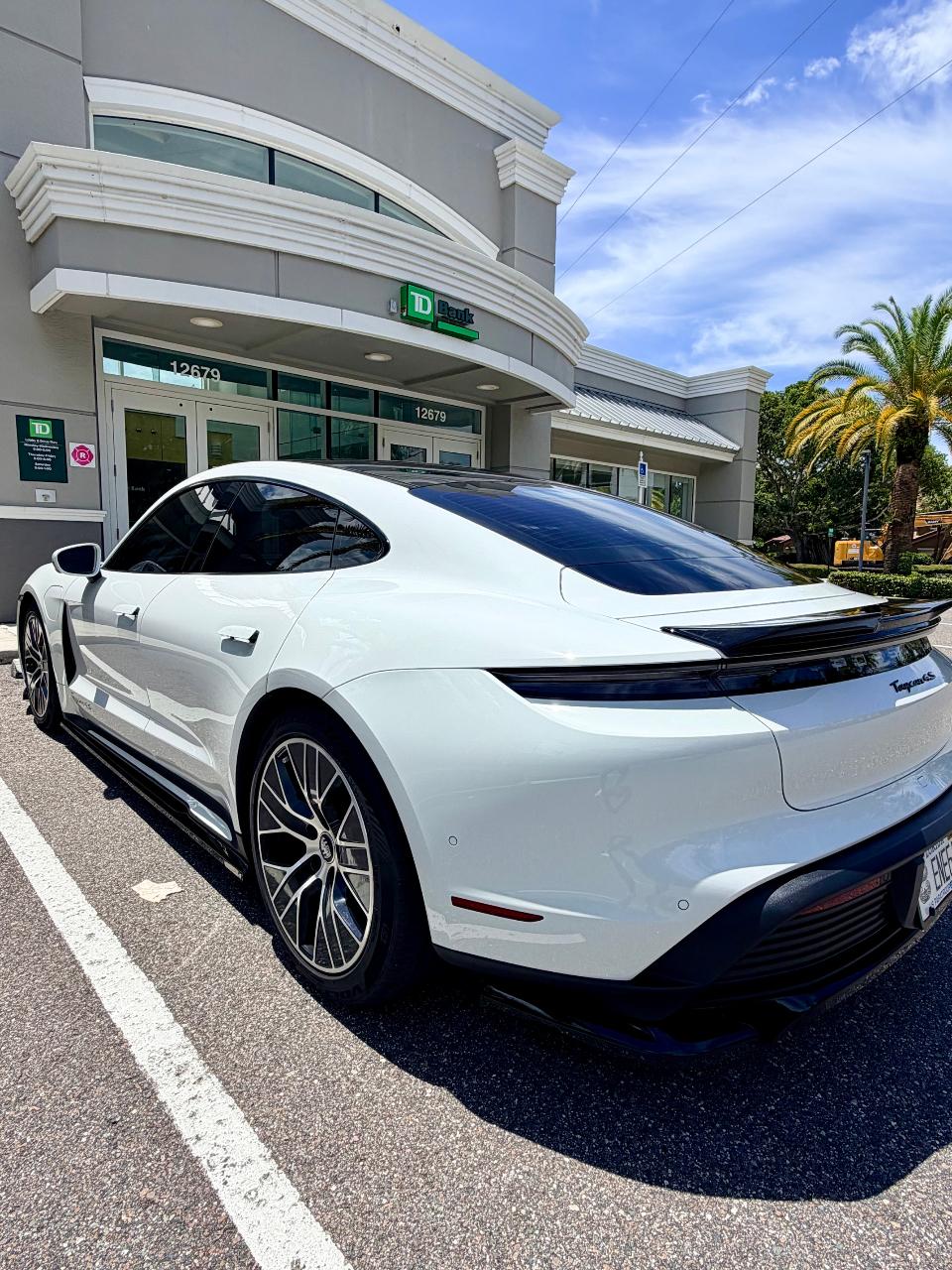 صورة 7 لـ 2020 Porsche TAYCAN TAYCAN 4S