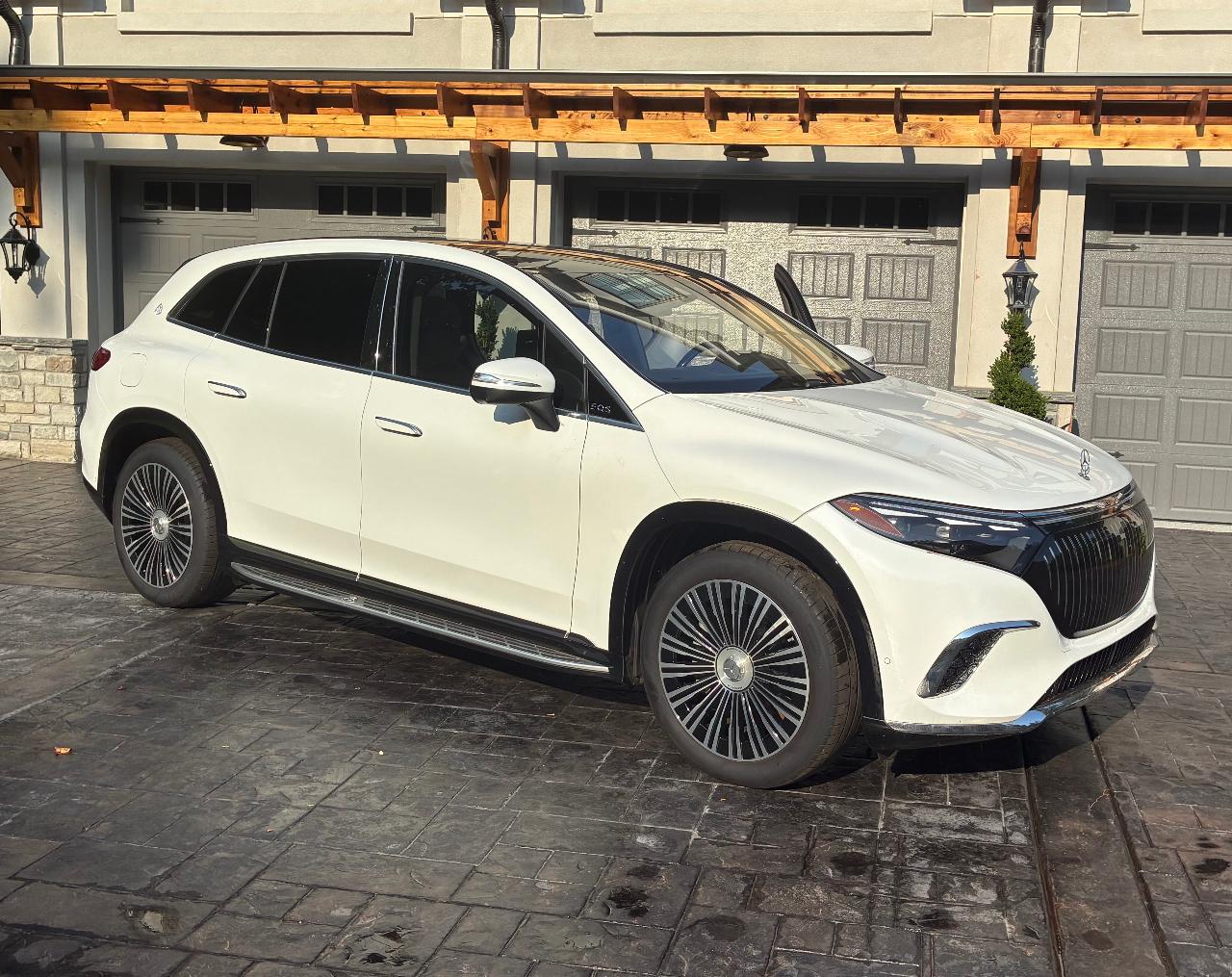 صورة مصغرة 22 لـ 2025 Mercedes-BENZ EQS SUV MAYBACH
