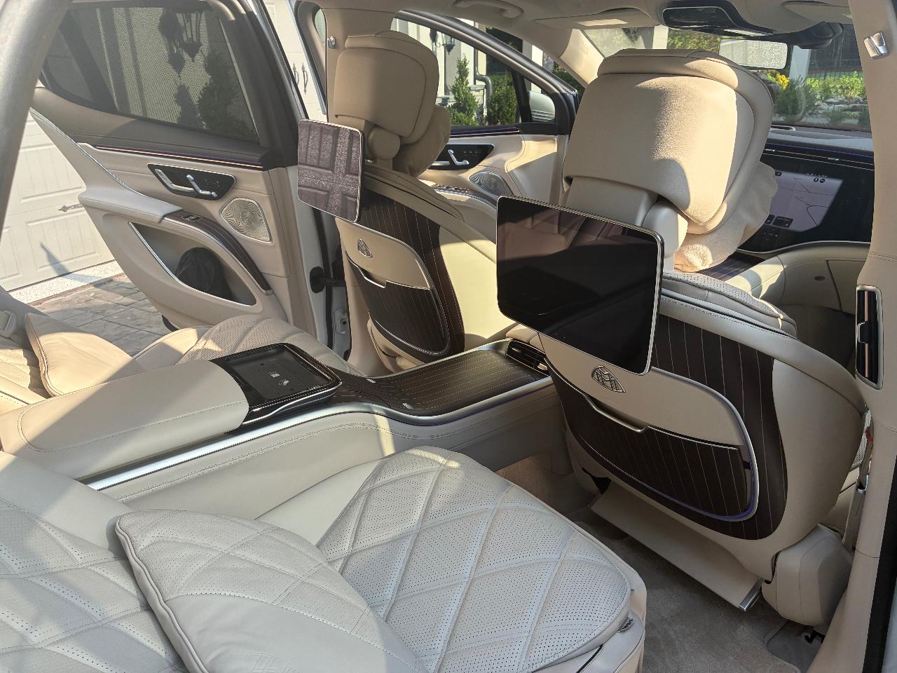 صورة مصغرة 14 لـ 2025 Mercedes-BENZ EQS SUV MAYBACH