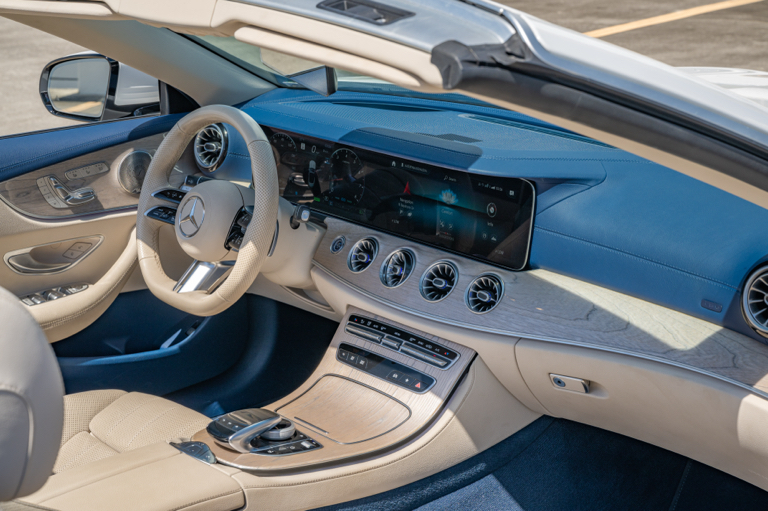 MERCEDES-BENZ E-CLASS - 6