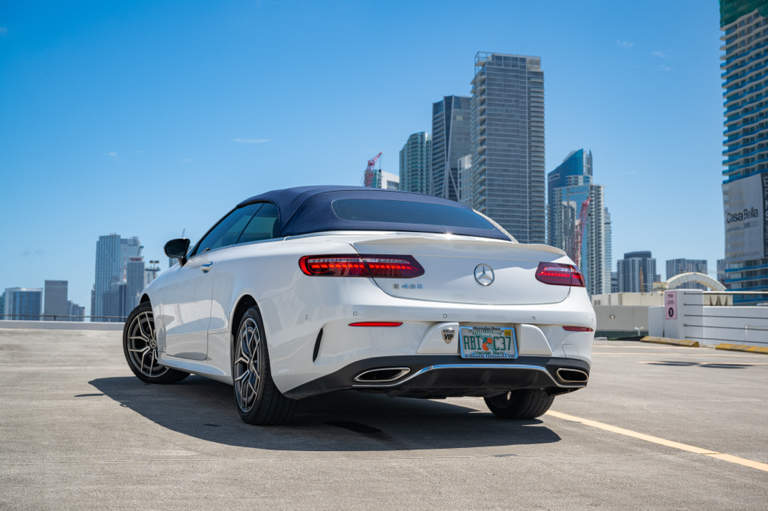 MERCEDES-BENZ E-CLASS - 2