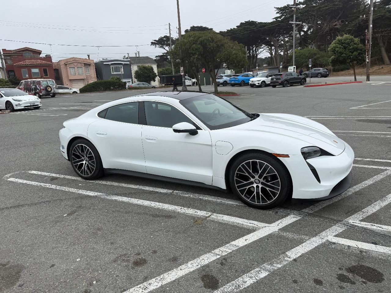 صورة مصغرة 14 لـ 2021 Porsche TAYCAN TAYCAN 4S