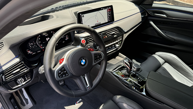 صورة 7 لـ 2021 BMW M5 BASE