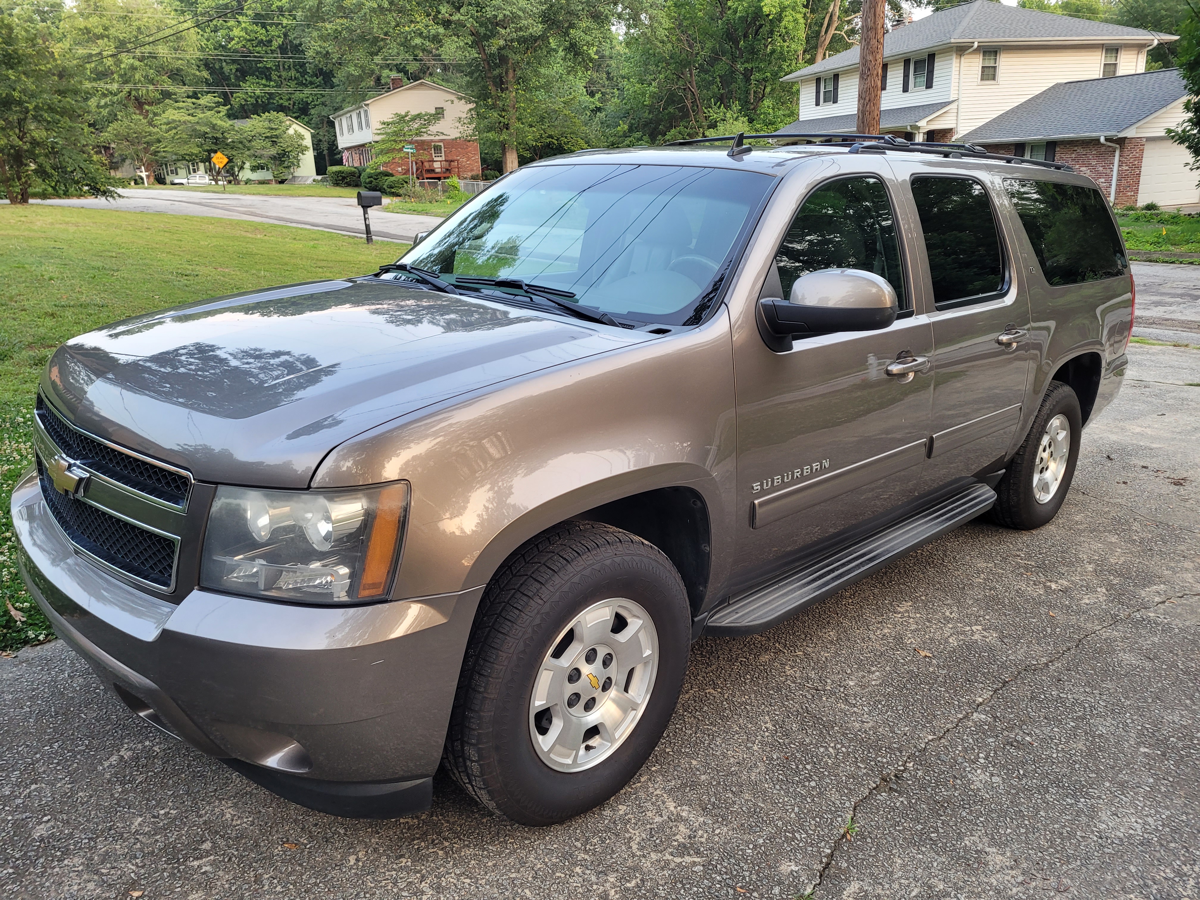 2009 Chevy Suburban LTZ 4WD for sale by owner - Greenville, SC