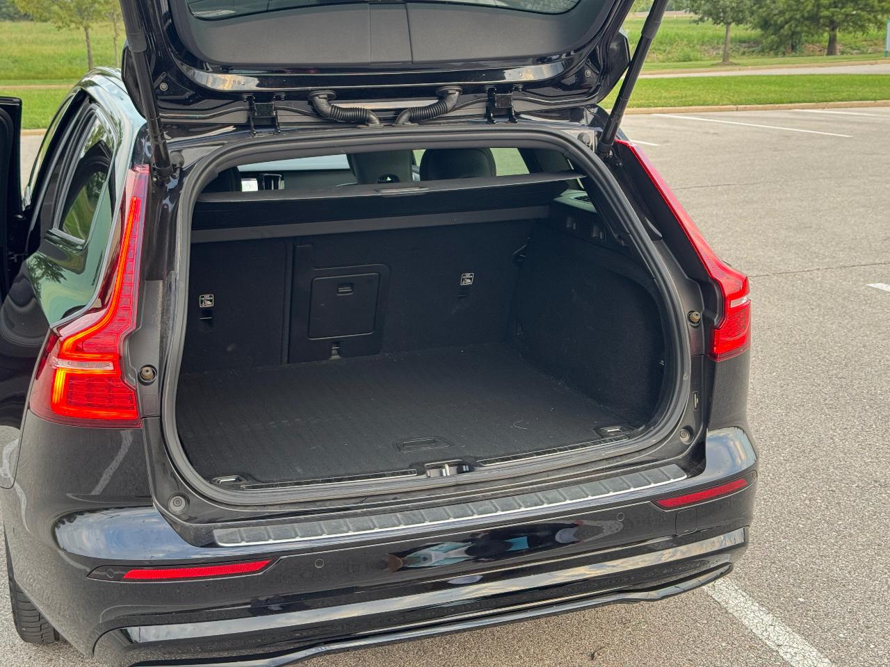 صورة 8 لـ 2024 Volvo V60 RECHARGE PLUG-IN HYBRID T8 POLESTAR ENGINEERED