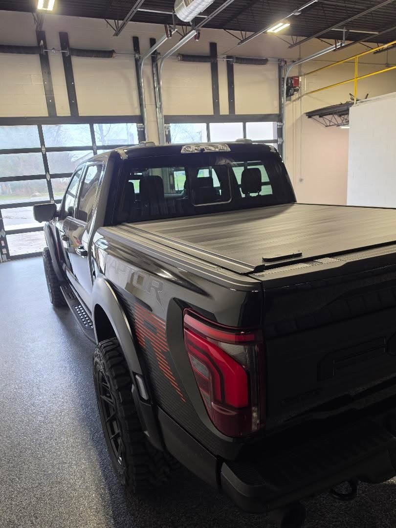 FORD F-150 RAPTOR - 8