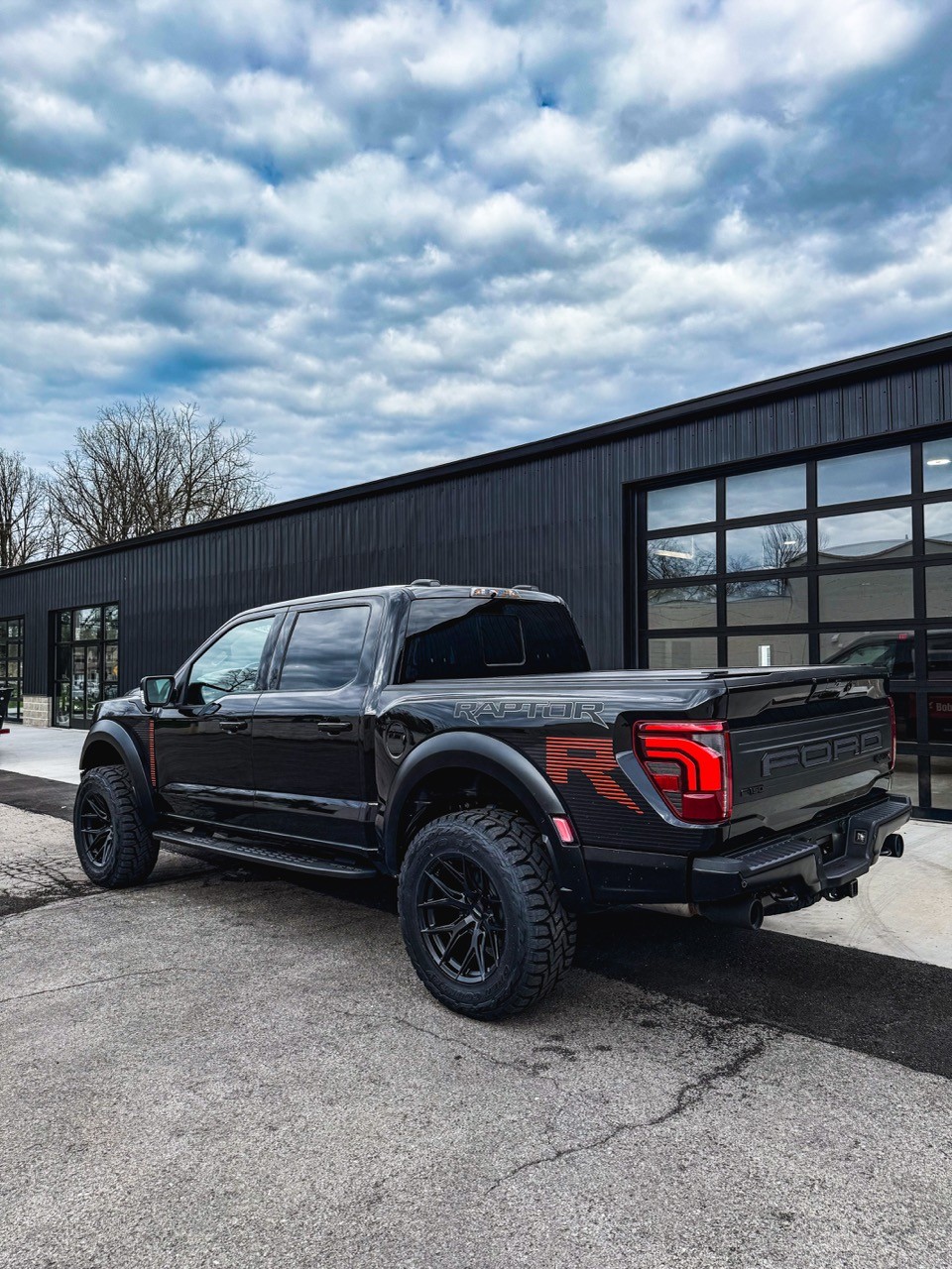 FORD F-150 RAPTOR - 4