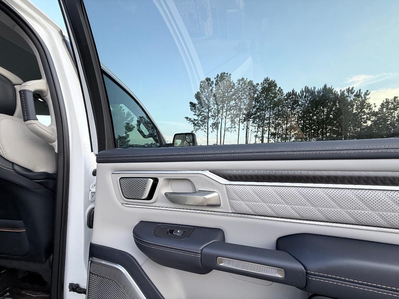 2025 RAM 1500 TUNGSTEN — фото 10