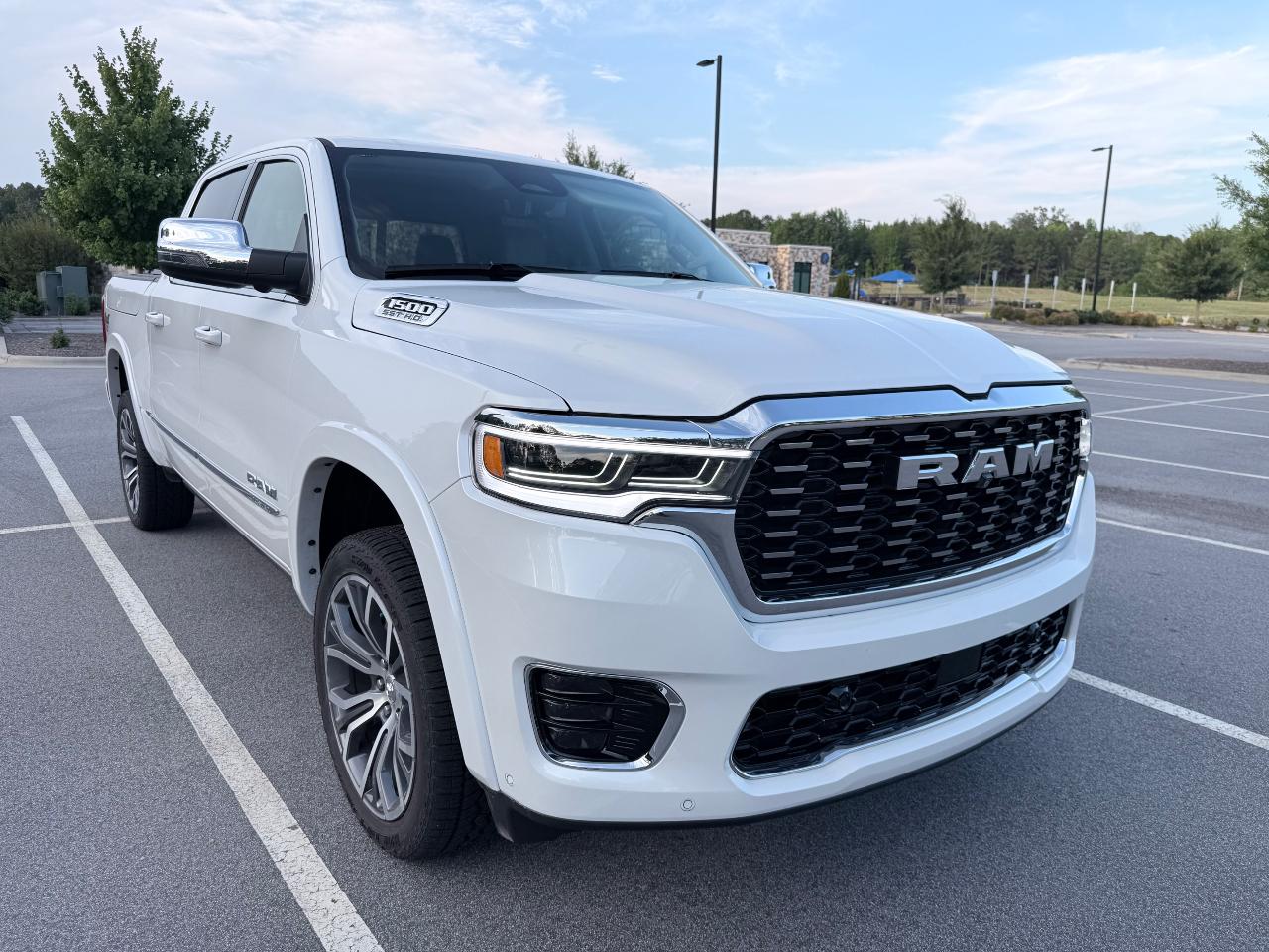 2025 RAM 1500 TUNGSTEN — фото 4