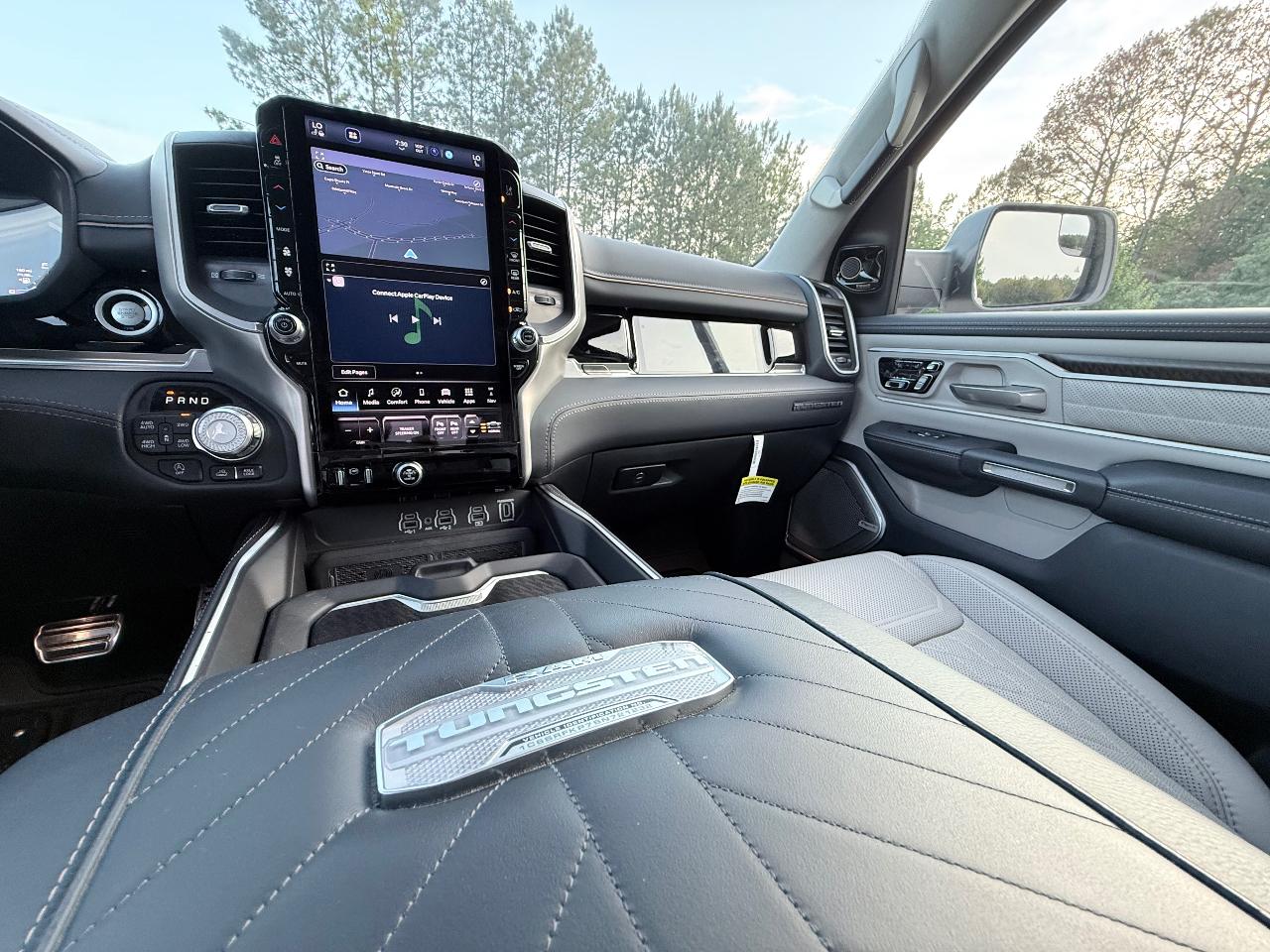 2025 RAM 1500 TUNGSTEN — фото 7