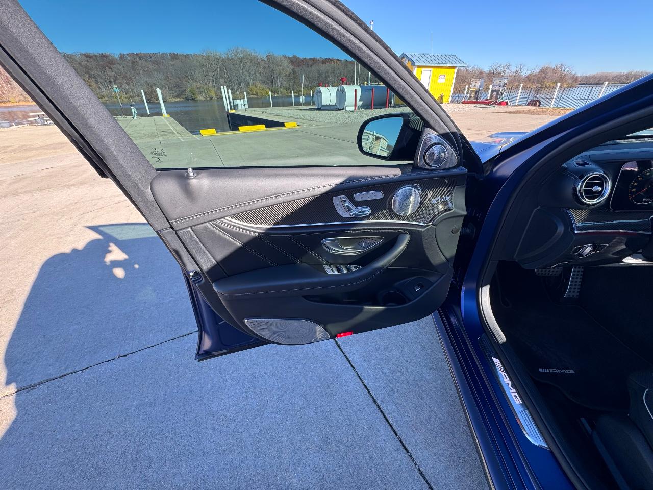 صورة مصغرة 22 لـ 2021 Mercedes-BENZ AMG E 63 S 4MATIC