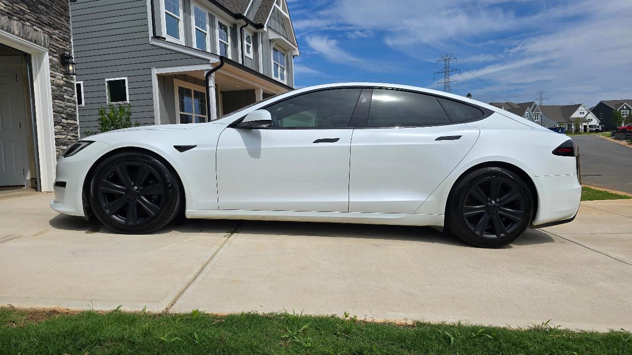 2024 Tesla MODEL S LONG RANGE — фото 2