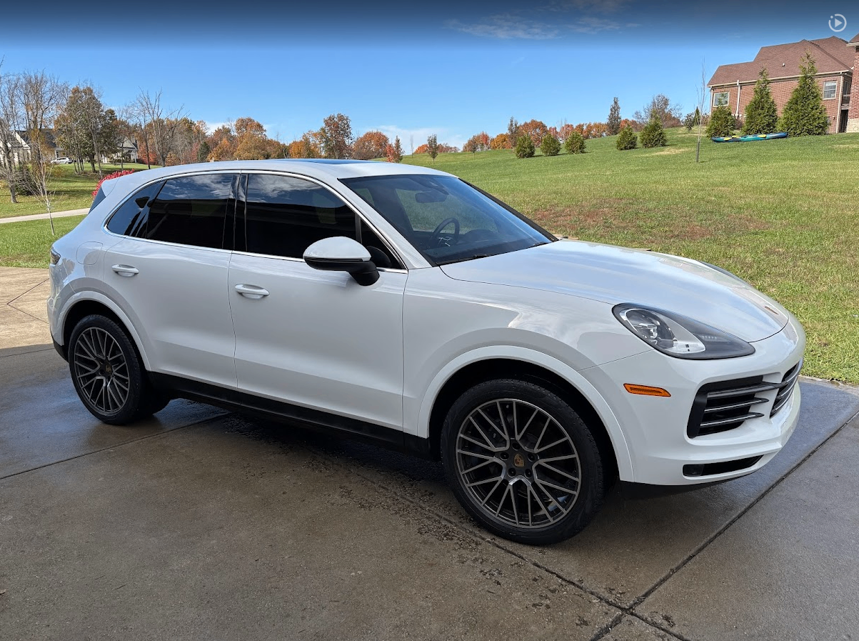 PORSCHE CAYENNE - 1