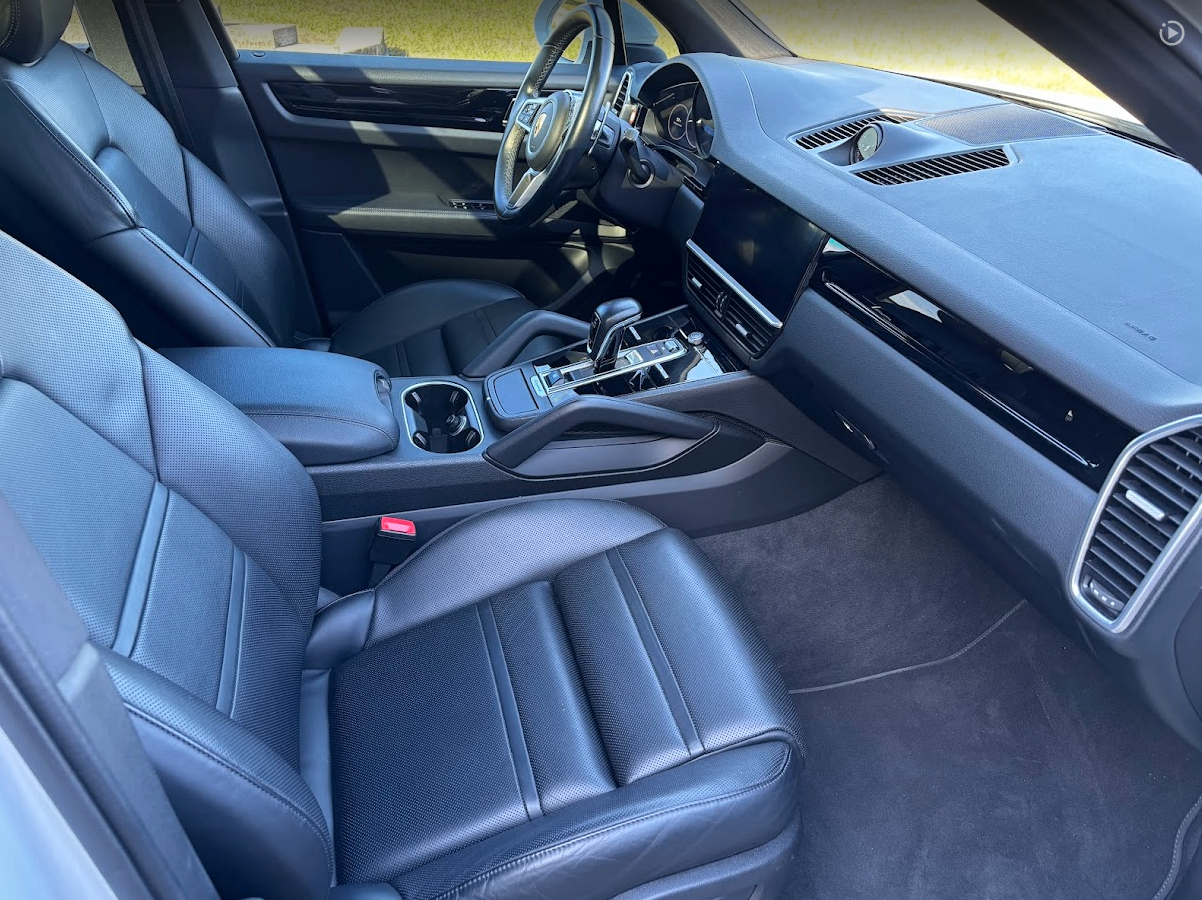 PORSCHE CAYENNE - 10