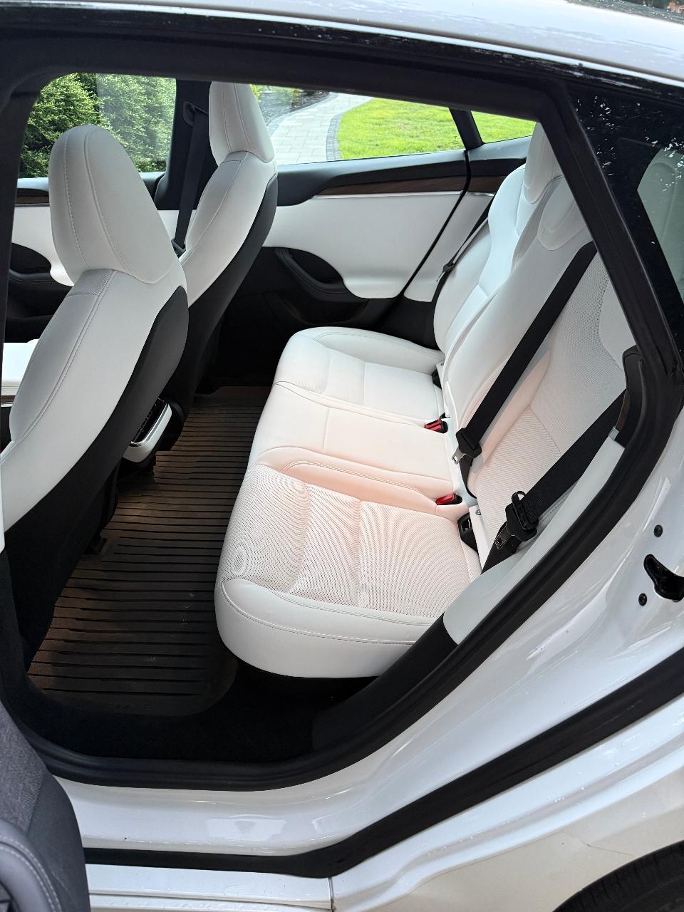 صورة 9 لـ 2024 Tesla MODEL S LONG RANGE