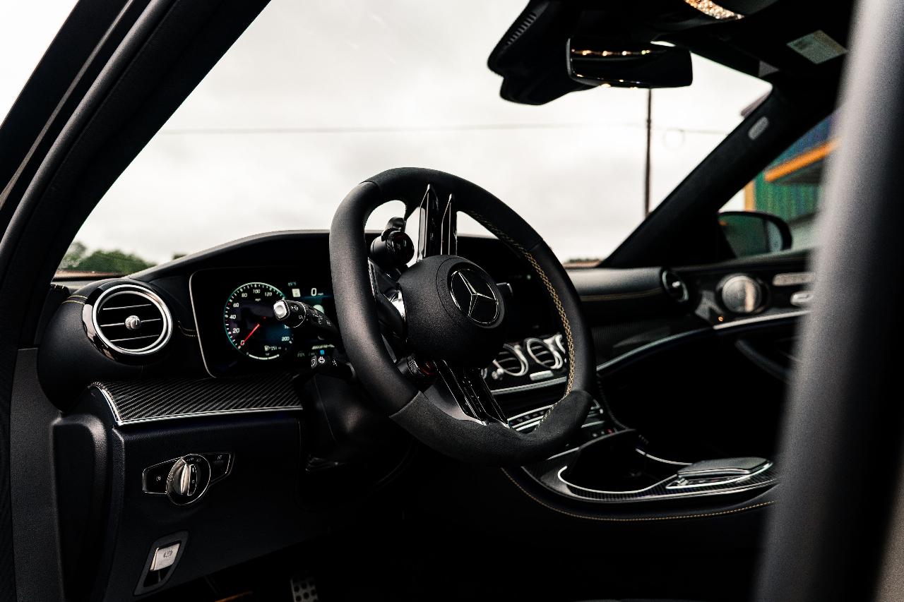 صورة 4 لـ 2023 Mercedes-BENZ AMG E 63 S 4MATIC