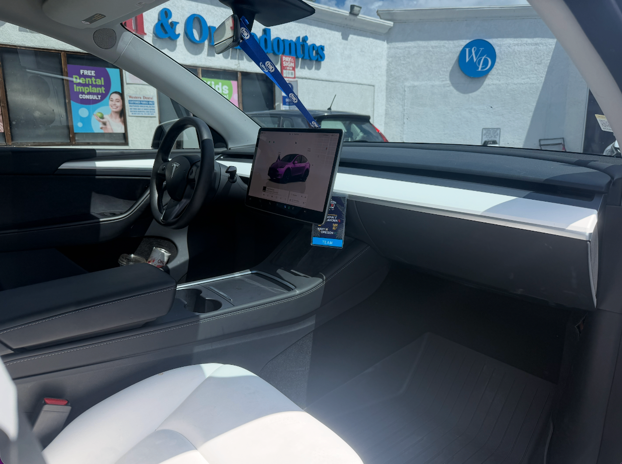 TESLA MODEL Y LONG RANGE - 8