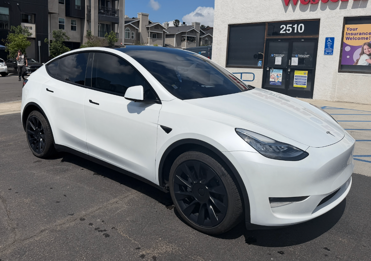 TESLA MODEL Y LONG RANGE - 2