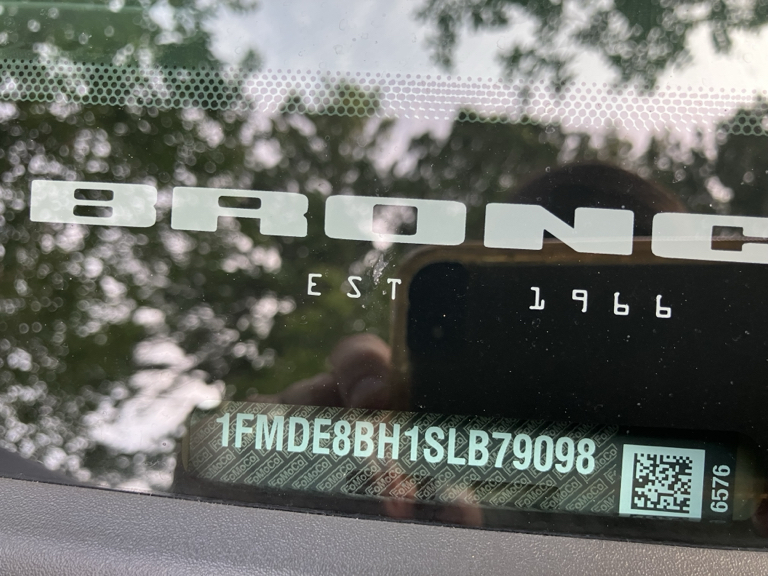 2025 FORD BRONCO OUTER BANKS photo 7