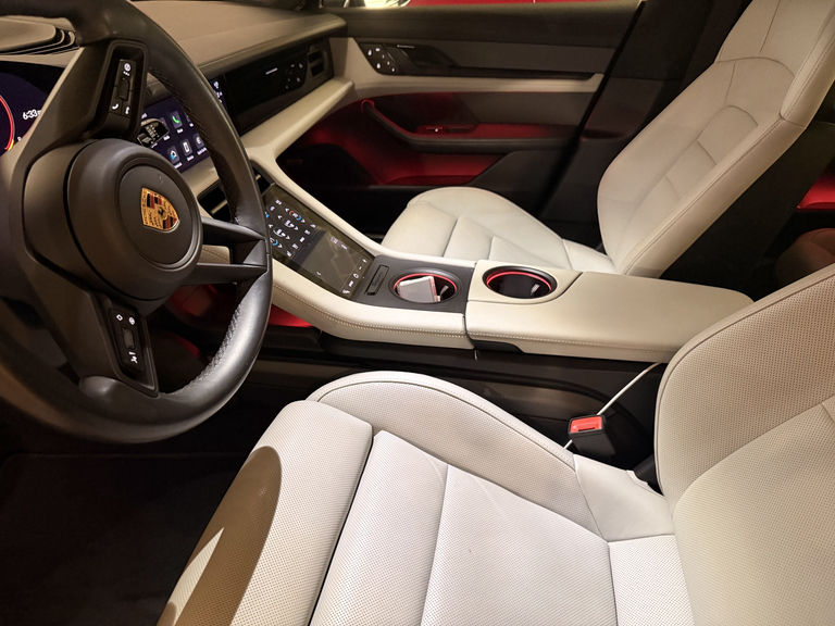 صورة 10 لـ 2022 Porsche TAYCAN TAYCAN 4S