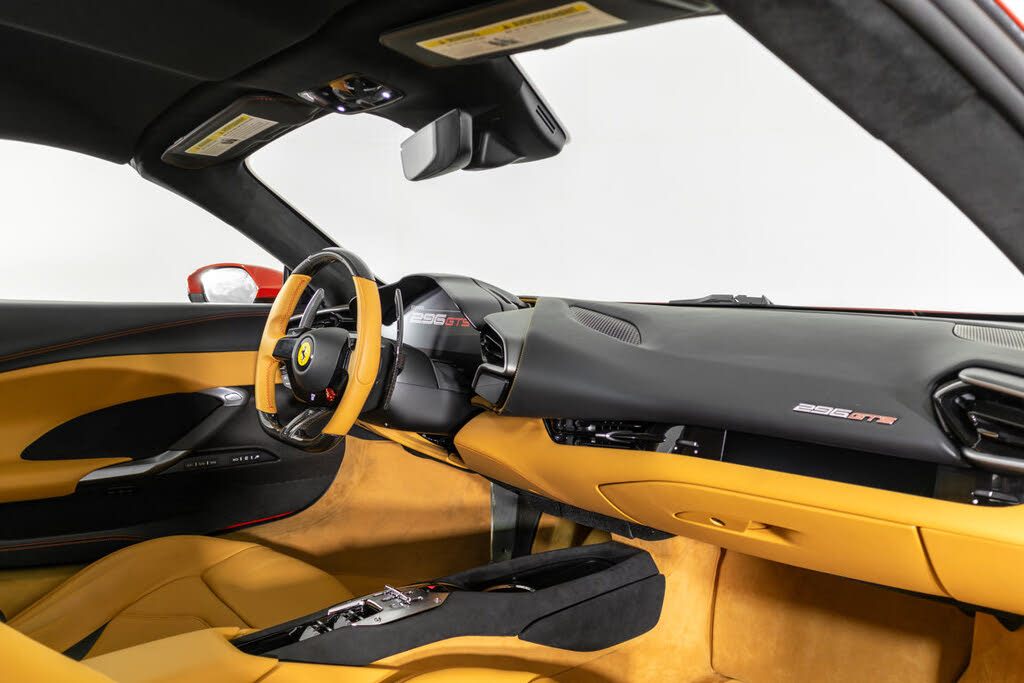 صورة مصغرة 18 لـ 2024 Ferrari 296 GTS BASE