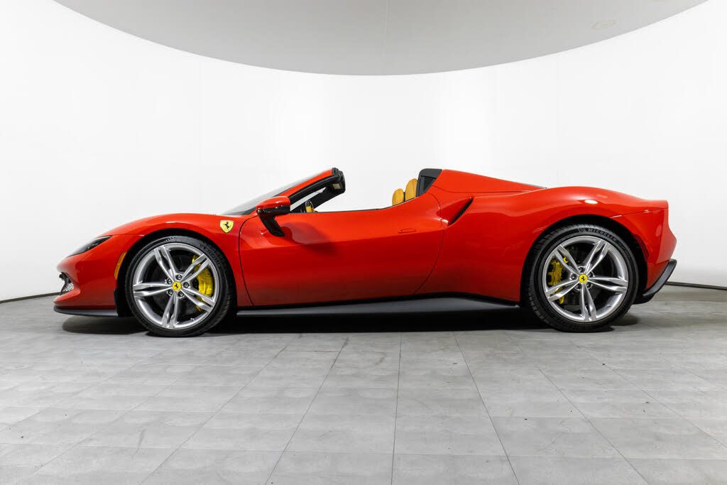 صورة مصغرة 23 لـ 2024 Ferrari 296 GTS BASE