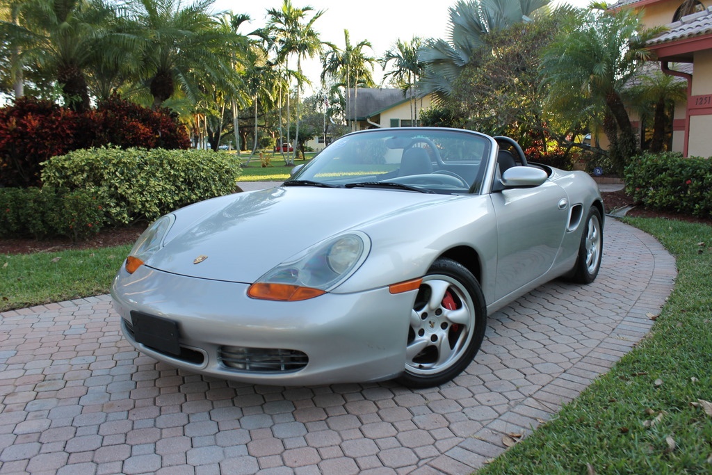 Porsche Boxster main image