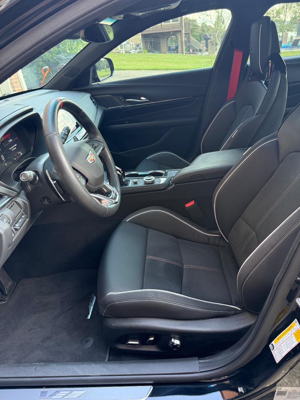2025 Cadillac CT4-V BLACKWING 照片 12
