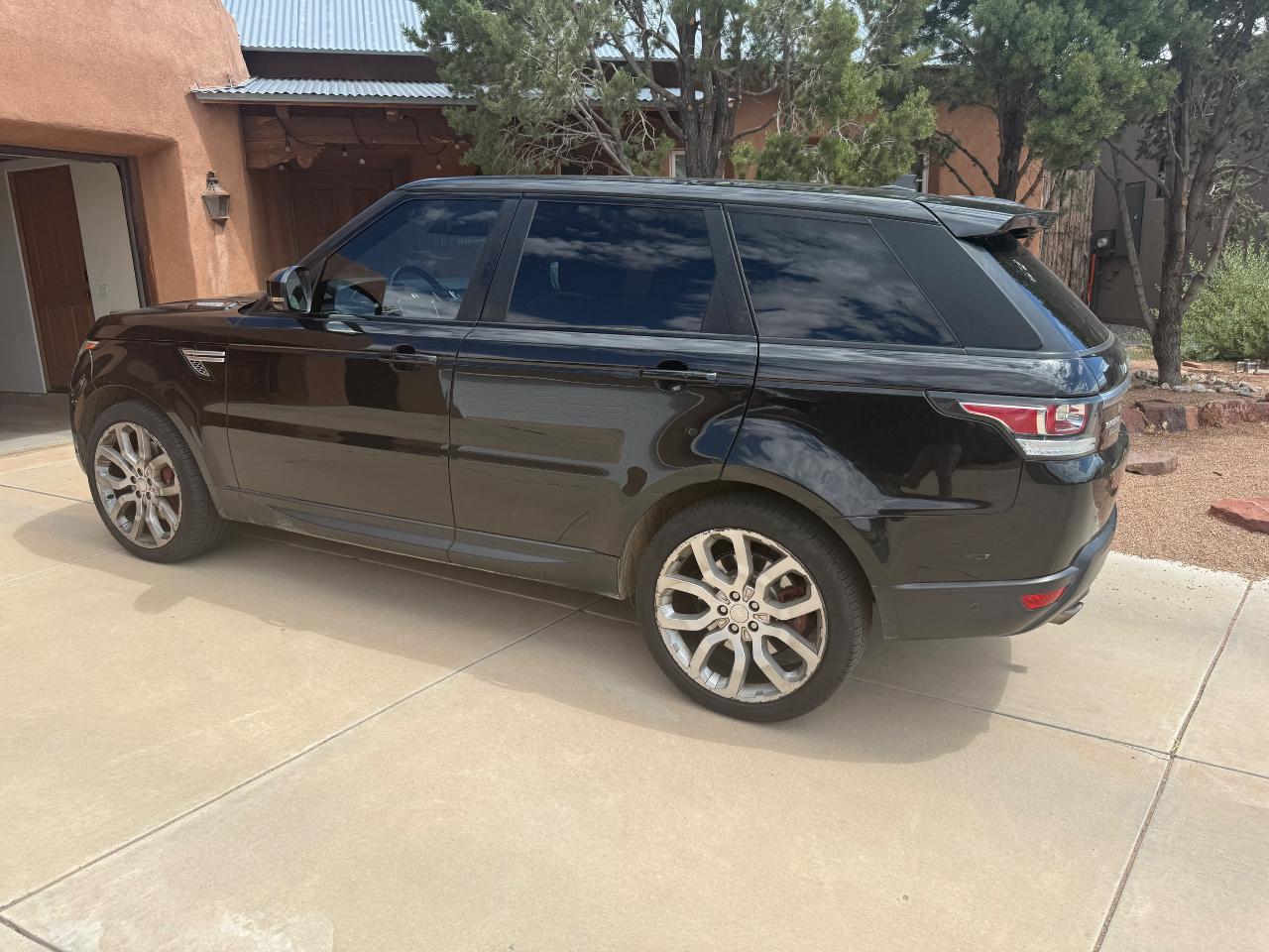 2015 Land Rover Range Rover Sport in Black for sale in the USA