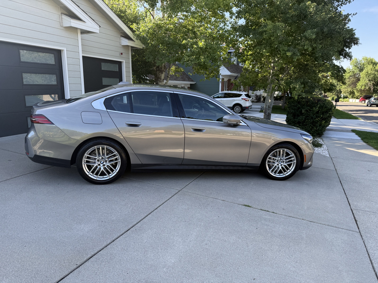 صورة مصغرة 7 لـ 2024 BMW 530 I XDRIVE